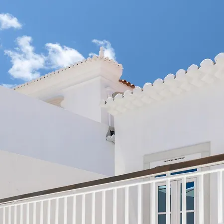 Hotel Agua Bay Lagos