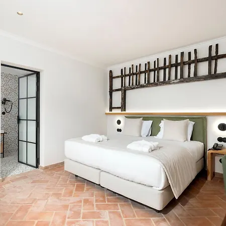 Hotel água Bay 4*