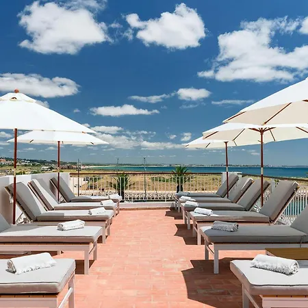 Agua Bay Hotel
